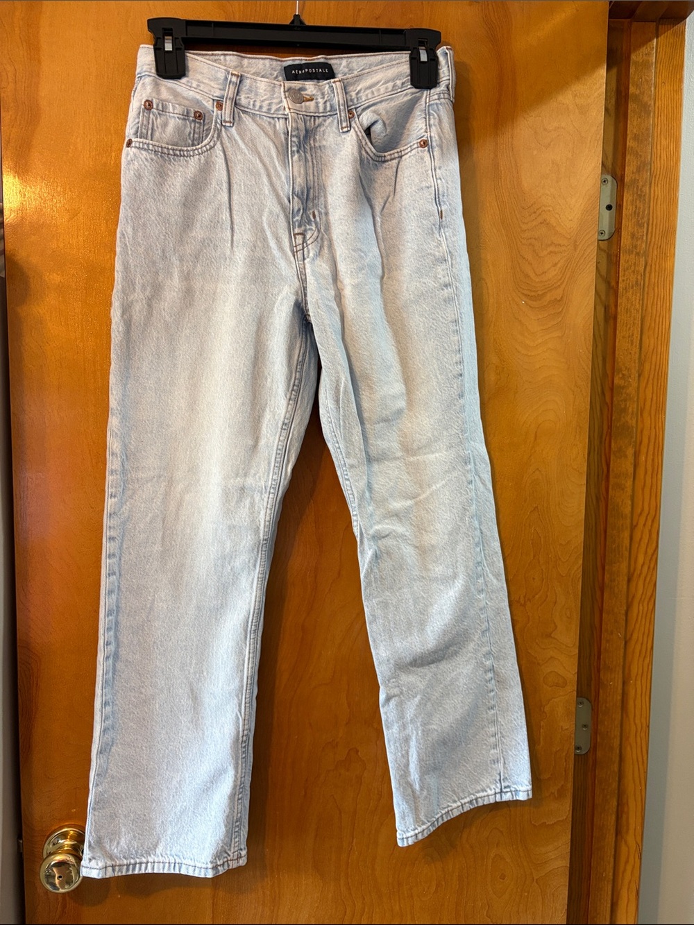 Aero High-Rise Baggy Light Wash Women’s Jeans 6 Short